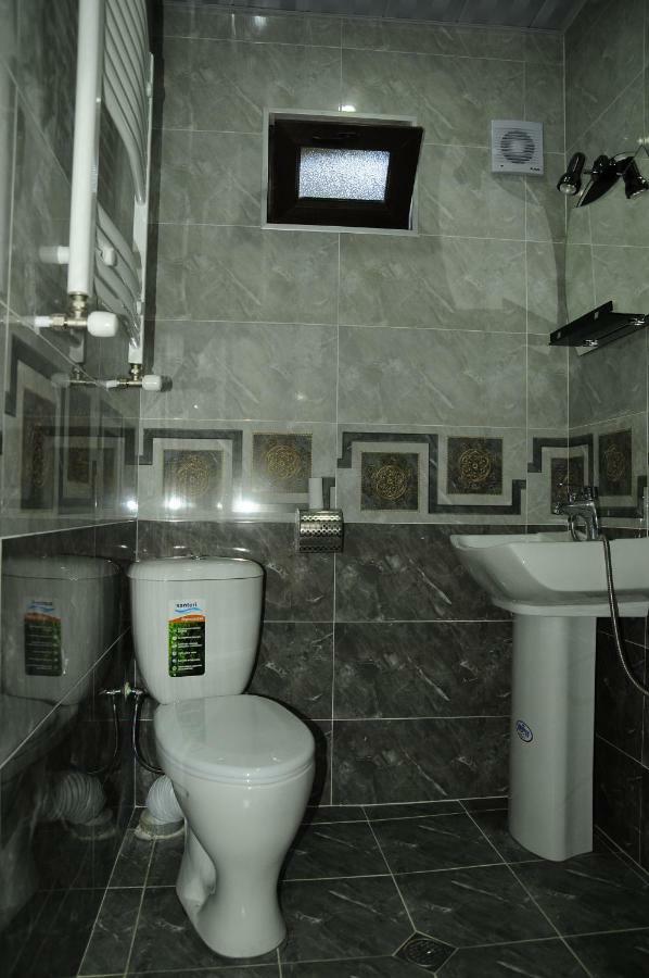 Guest House Ivo Borjomi ภายนอก รูปภาพ